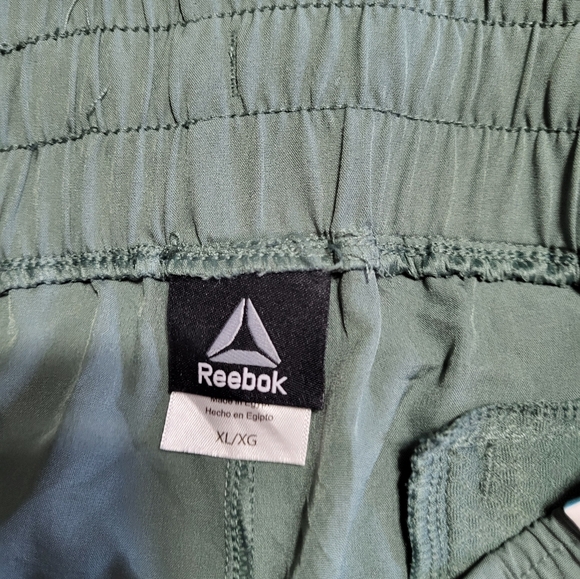 NEW Reebok woman short size XL - Picture 3 of 4